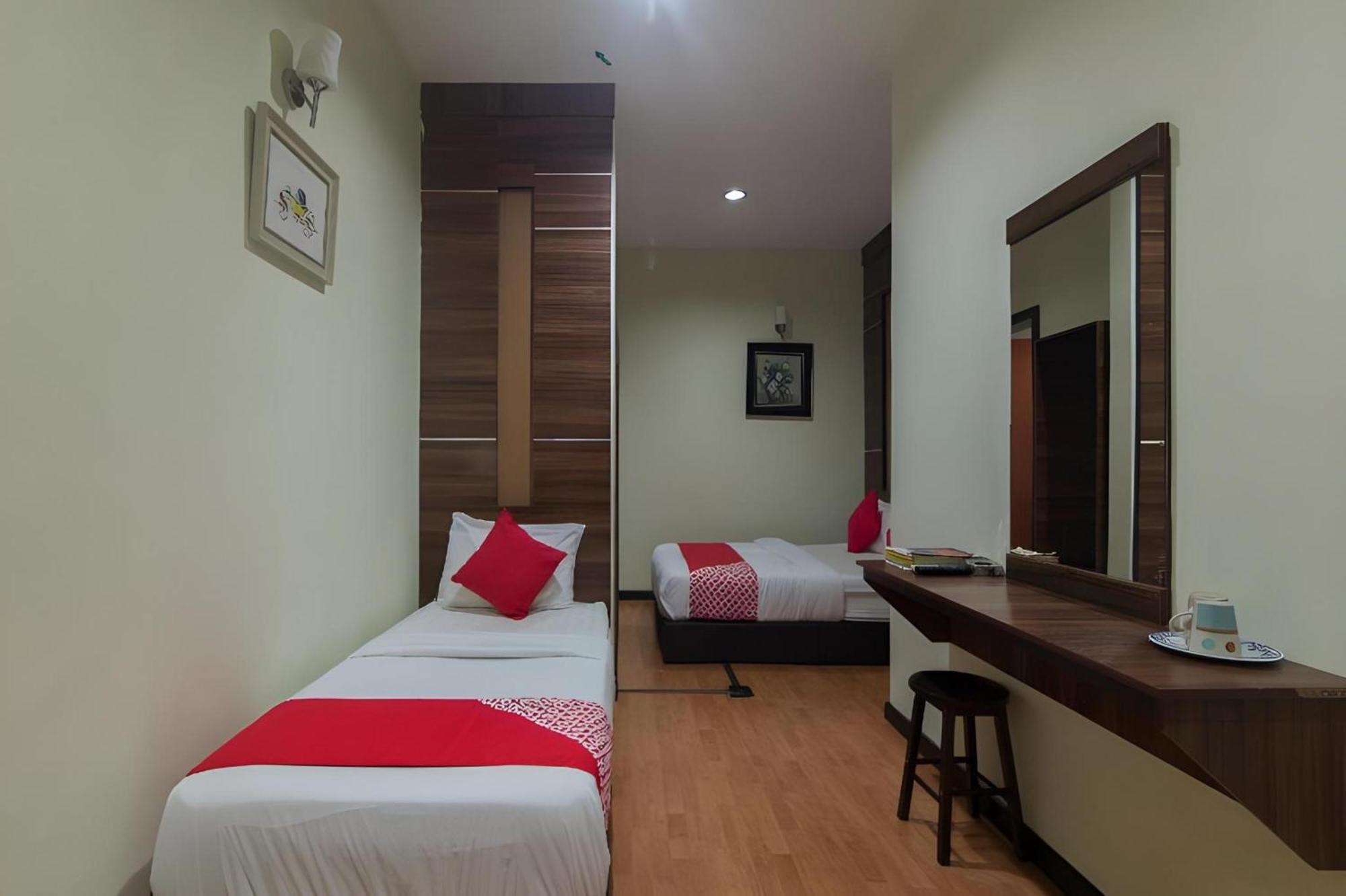Capital O 812 Hotel Smc Seksyen 13 شاه علام المظهر الخارجي الصورة